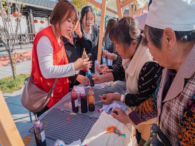 【志愿服务】情暖社区 千古遗韵——0638太阳集团官网“拾遗记”非遗传承在行动