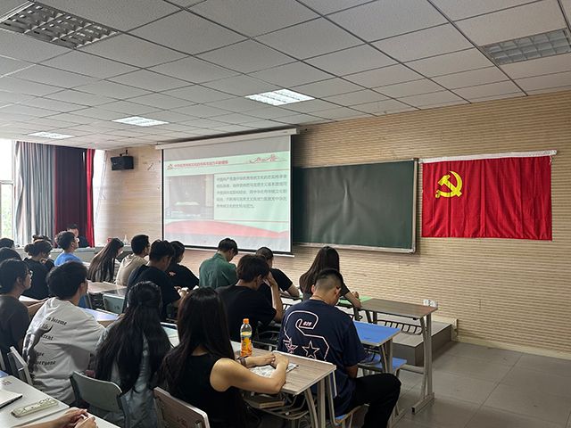 0638太阳集团官网开展“文化传承发展座谈会讲话精神”主题研讨活动