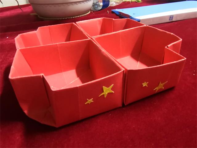 【社团活动】创意增添趣味 手工彰显爱国