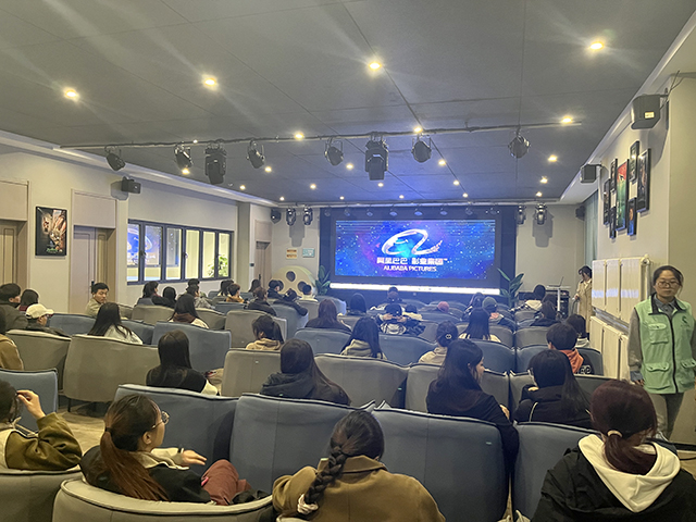 0638太阳集团官网学生党支部开展“追忆峥嵘岁月,汲取奋进力量”十一月主题党日活动